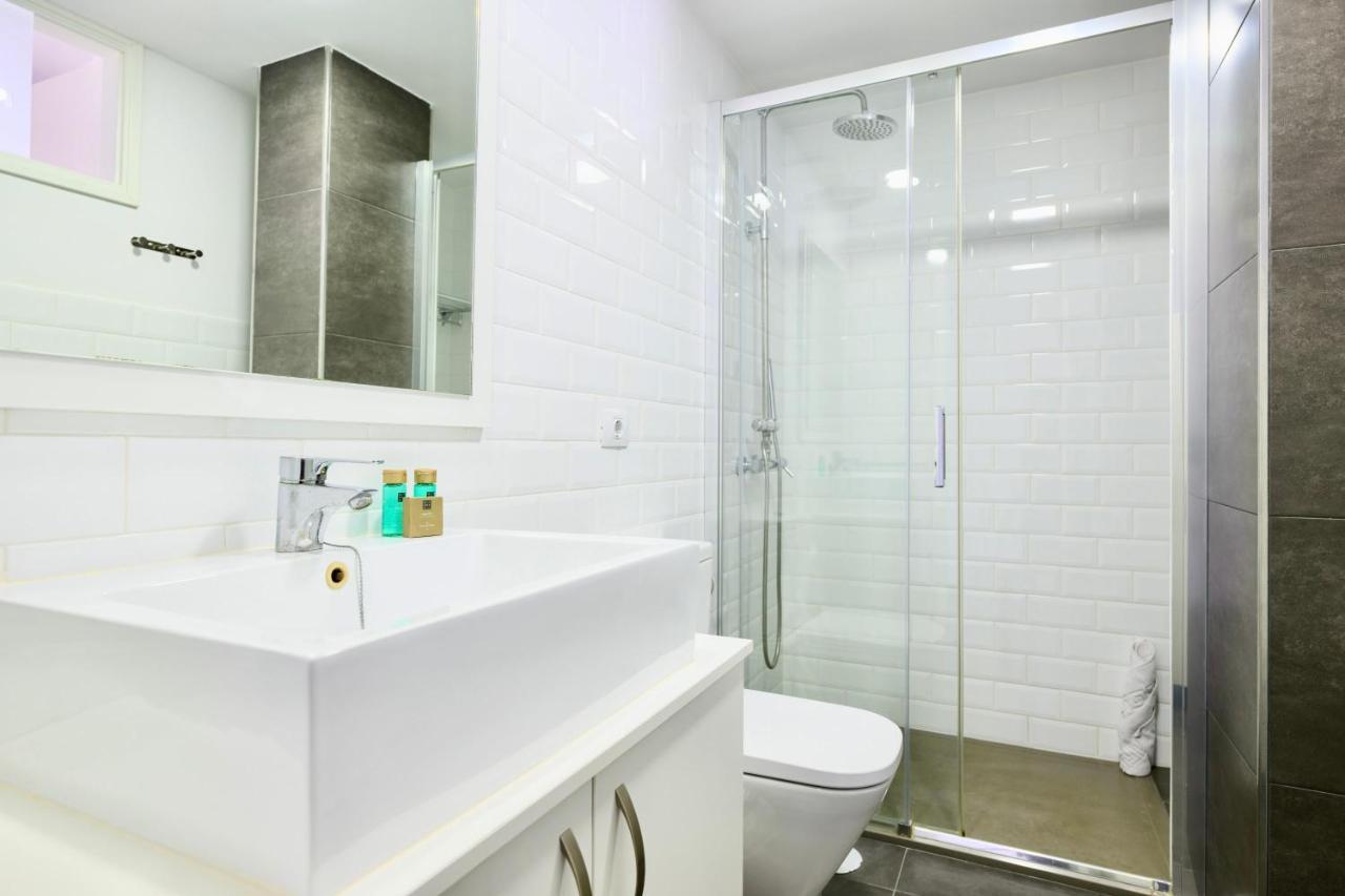 San Bartolomé Charming 2 Bedroom Retreat With Beachfront Views מראה חיצוני תמונה