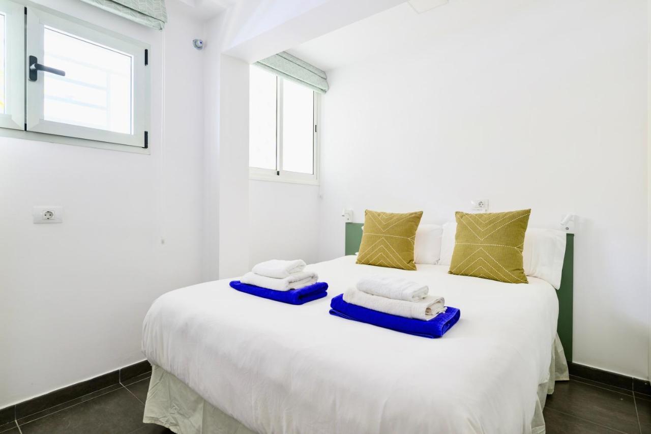 San Bartolomé Charming 2 Bedroom Retreat With Beachfront Views מראה חיצוני תמונה